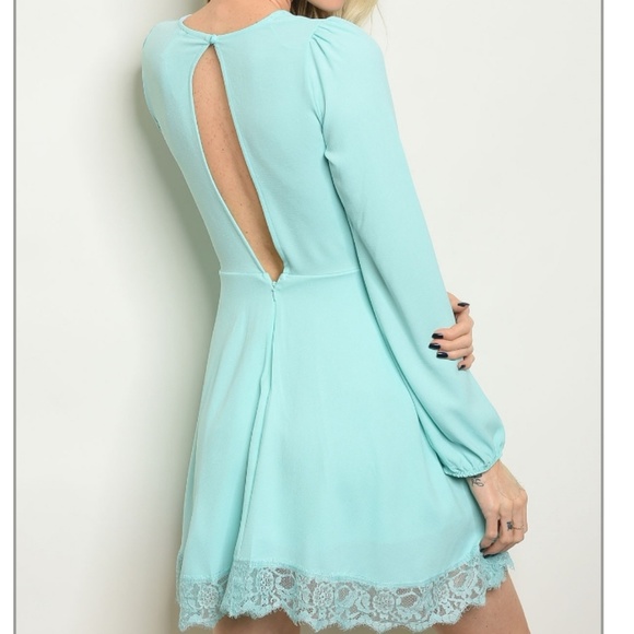 NWT Open Back Scalloped Lace Hem Party Dress - Picture 2 of 2